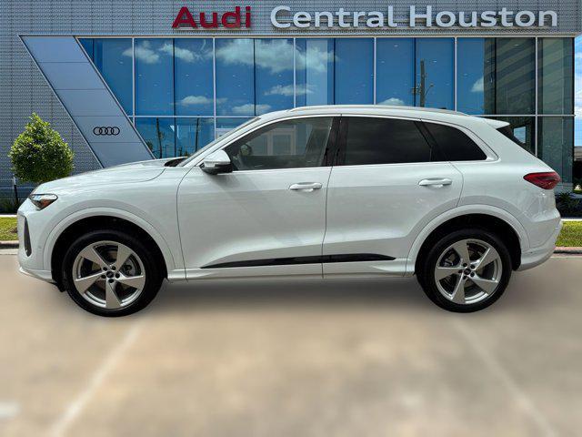 new 2025 Audi Q5 car, priced at $55,661
