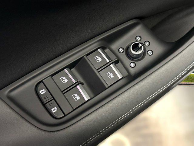 new 2025 Audi Q7 car, priced at $71,241