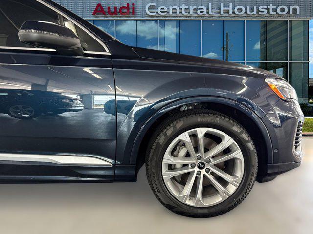 new 2025 Audi Q7 car, priced at $71,241