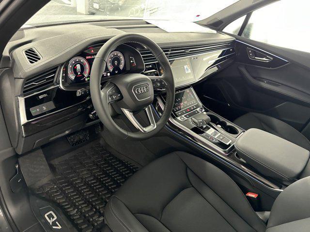 new 2025 Audi Q7 car, priced at $71,861