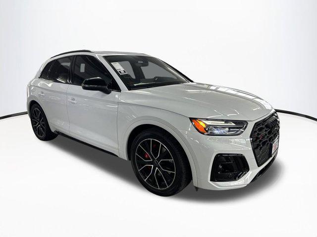 new 2025 Audi SQ5 car, priced at $70,001