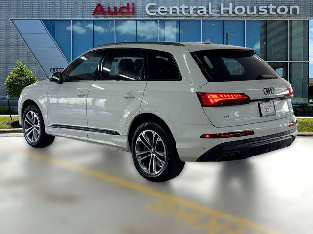 new 2026 Audi Q7 car, priced at $61,281