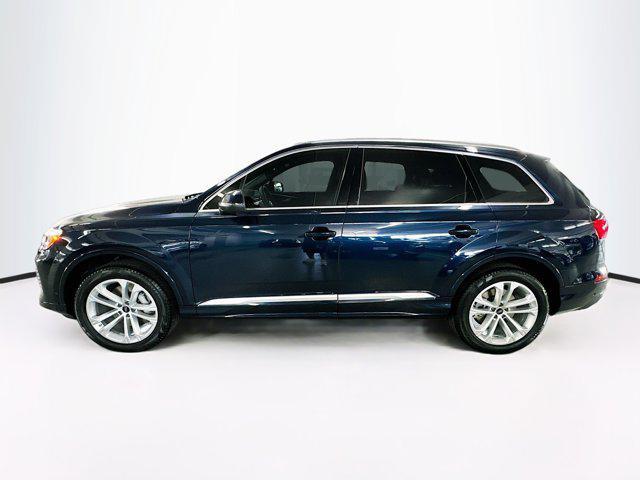 new 2025 Audi Q7 car, priced at $73,521