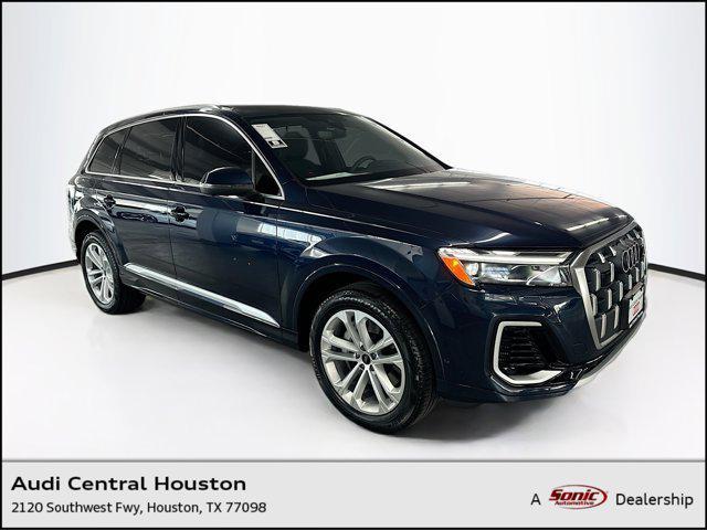 new 2025 Audi Q7 car, priced at $73,521