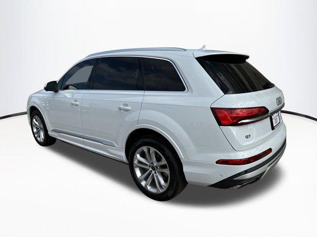 new 2025 Audi Q7 car, priced at $71,011