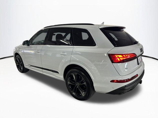 new 2025 Audi Q7 car, priced at $73,941