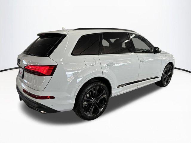 new 2025 Audi Q7 car, priced at $73,941