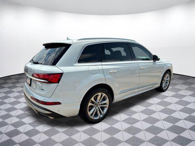 new 2025 Audi Q7 car, priced at $69,291