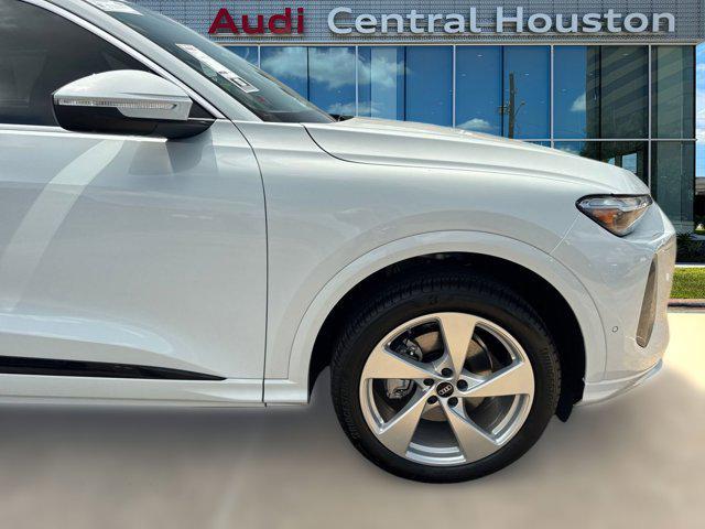 new 2025 Audi Q5 car, priced at $56,991