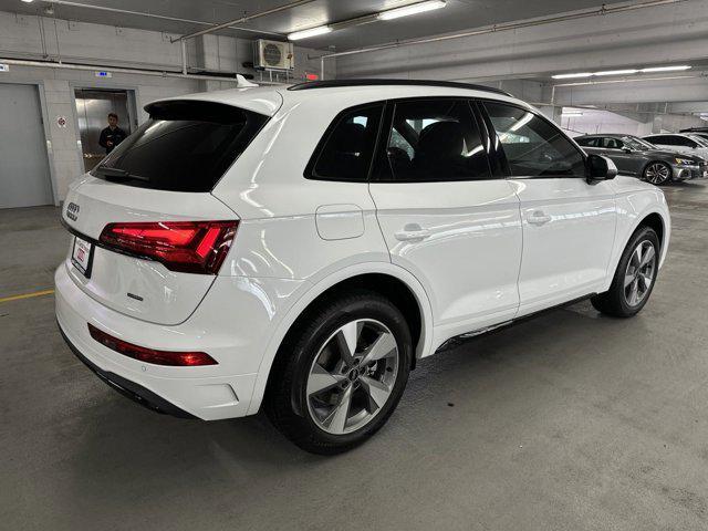 new 2025 Audi Q5 car, priced at $46,181