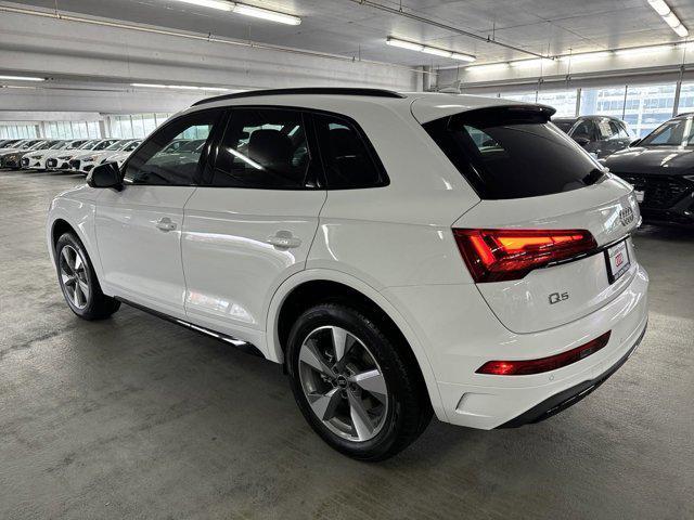 new 2025 Audi Q5 car, priced at $46,181