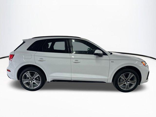 new 2025 Audi Q5 car, priced at $47,351