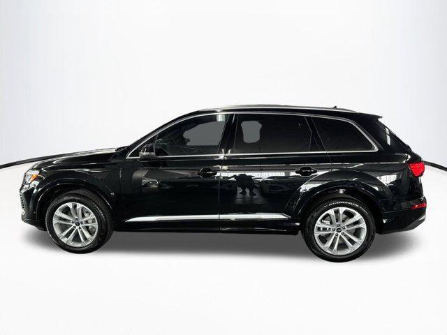 new 2025 Audi Q7 car, priced at $69,731