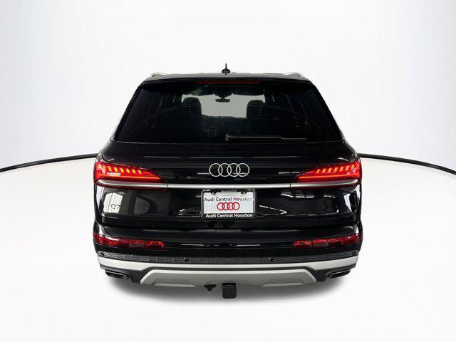 new 2025 Audi Q7 car, priced at $69,731