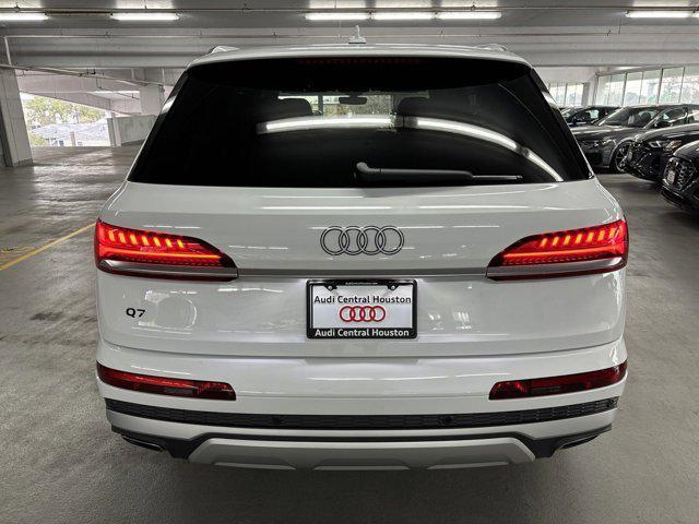 new 2025 Audi Q7 car, priced at $61,371