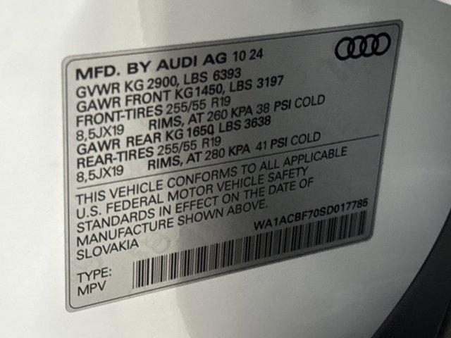 new 2025 Audi Q7 car, priced at $61,371