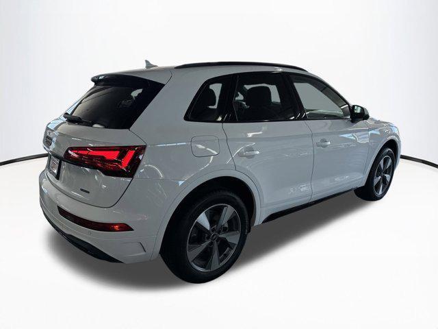 new 2025 Audi Q5 car, priced at $47,061