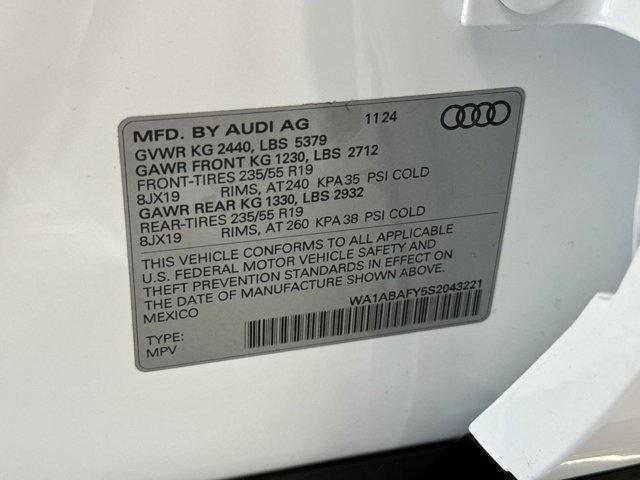 new 2025 Audi Q5 car, priced at $47,061