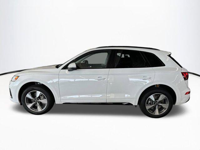 new 2025 Audi Q5 car, priced at $47,061