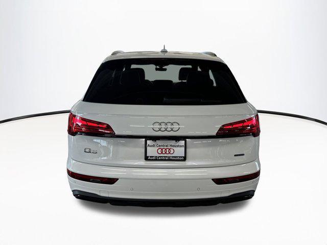 new 2025 Audi Q5 car, priced at $47,061