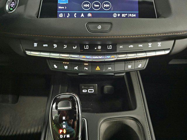 used 2022 Cadillac XT4 car, priced at $29,999