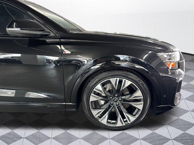 new 2025 Audi Q8 car, priced at $81,661