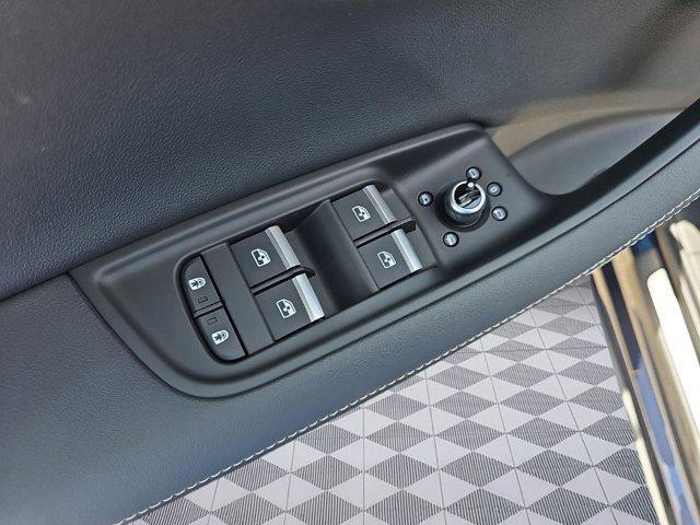 new 2025 Audi Q7 car, priced at $71,491