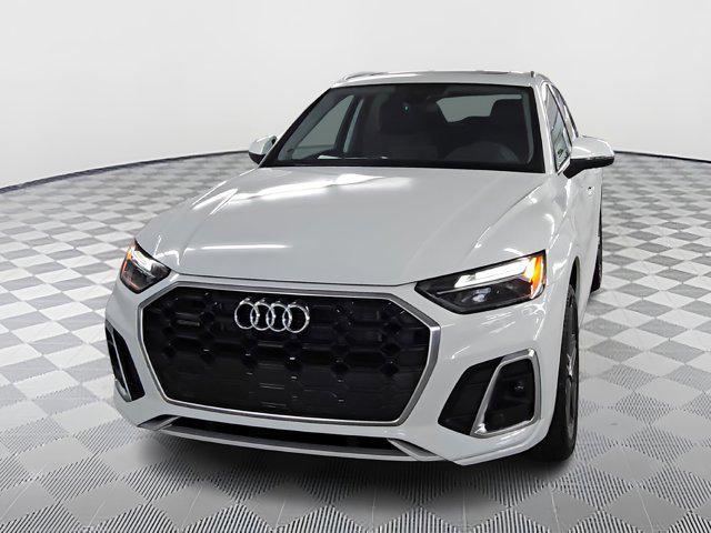 new 2025 Audi Q5 car, priced at $60,421