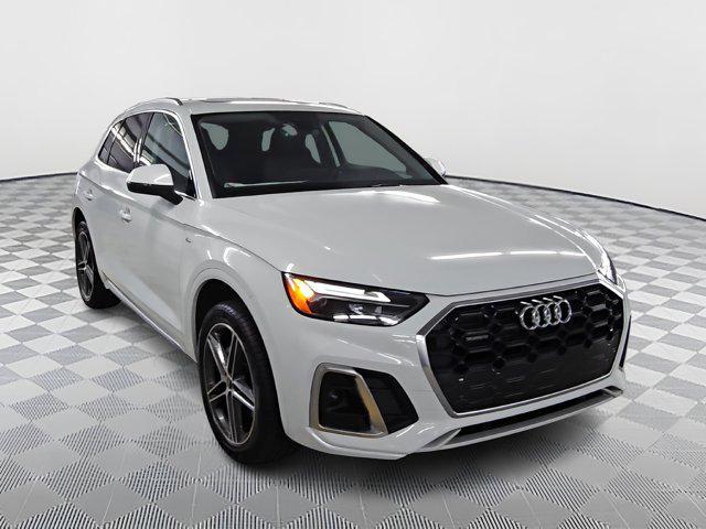 new 2025 Audi Q5 car, priced at $60,421