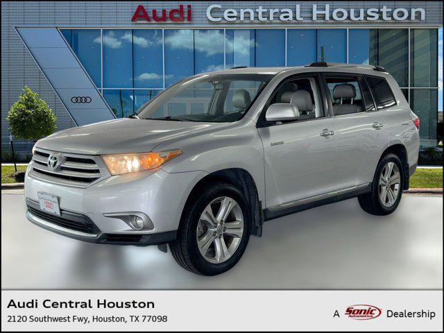 used 2013 Toyota Highlander car, priced at $11,999