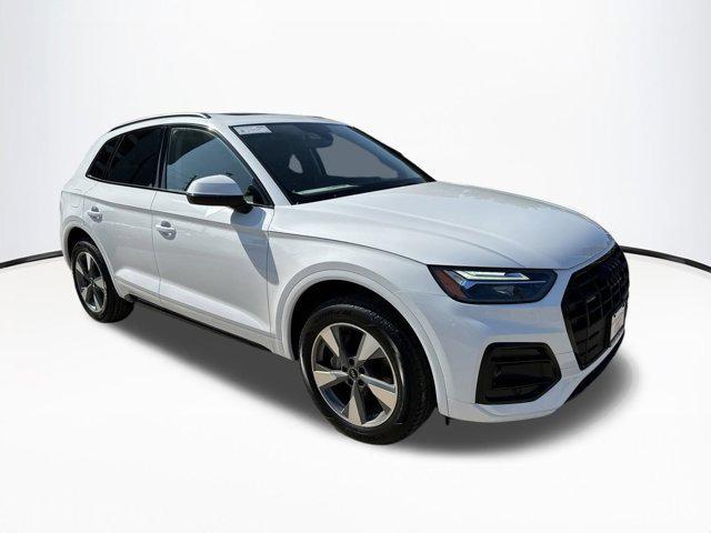 new 2025 Audi Q5 car, priced at $50,005