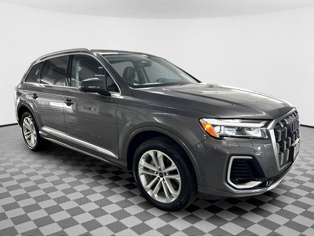 new 2025 Audi Q7 car, priced at $71,011
