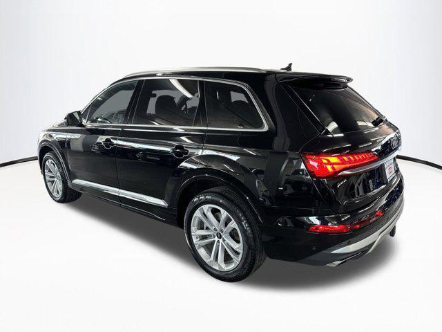 new 2025 Audi Q7 car, priced at $69,811