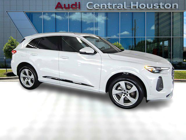 new 2025 Audi Q5 car, priced at $55,822