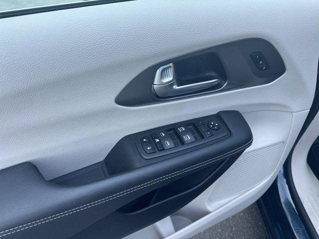 used 2023 Chrysler Pacifica car, priced at $25,988