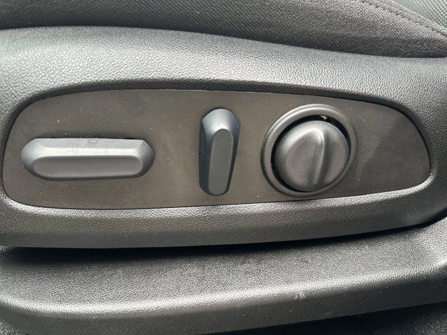 used 2023 Chevrolet Traverse car, priced at $28,988