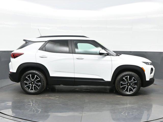 used 2023 Chevrolet TrailBlazer car, priced at $25,445