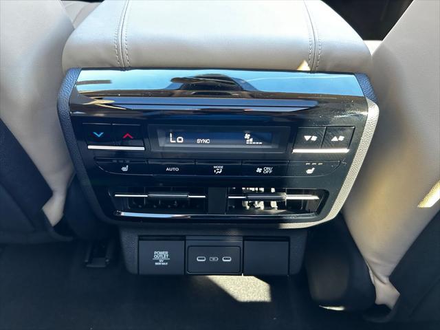 new 2025 Acura MDX car, priced at $68,250