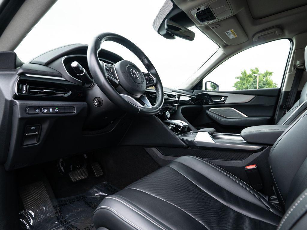 used 2023 Acura MDX car, priced at $36,900