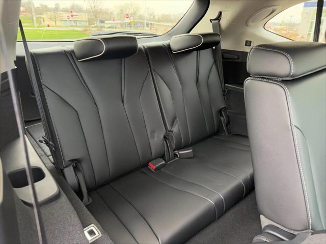 new 2025 Acura MDX car, priced at $68,250