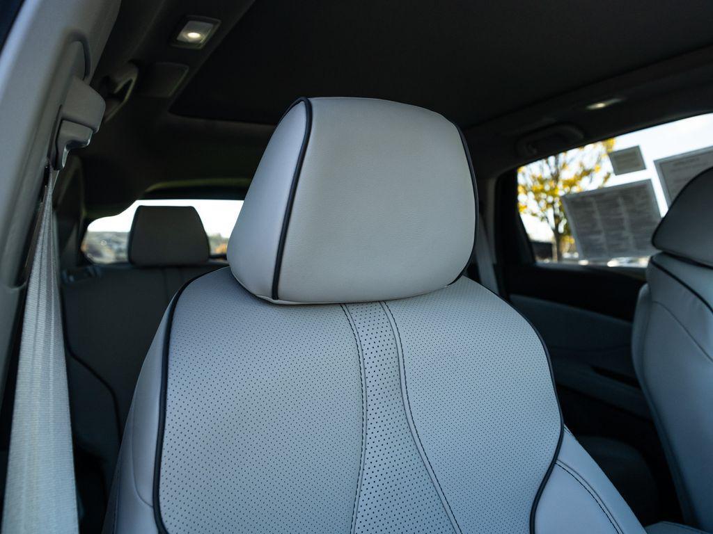 used 2023 Acura RDX car, priced at $43,900