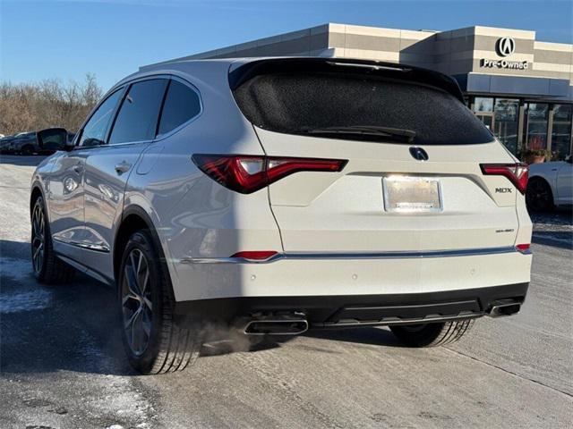 used 2022 Acura MDX car, priced at $39,900