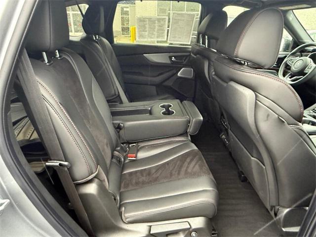 used 2025 Acura MDX car, priced at $58,900