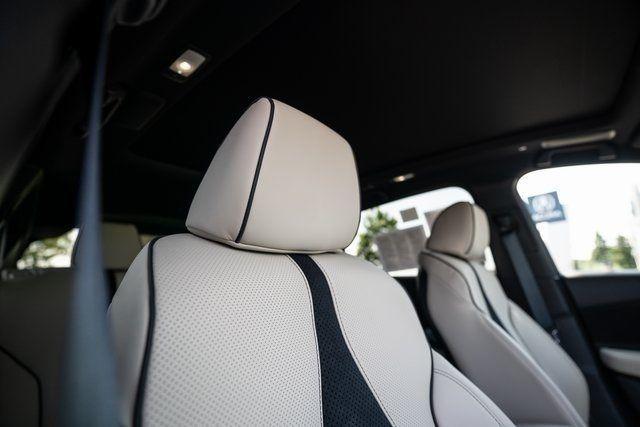 used 2025 Acura RDX car, priced at $47,900