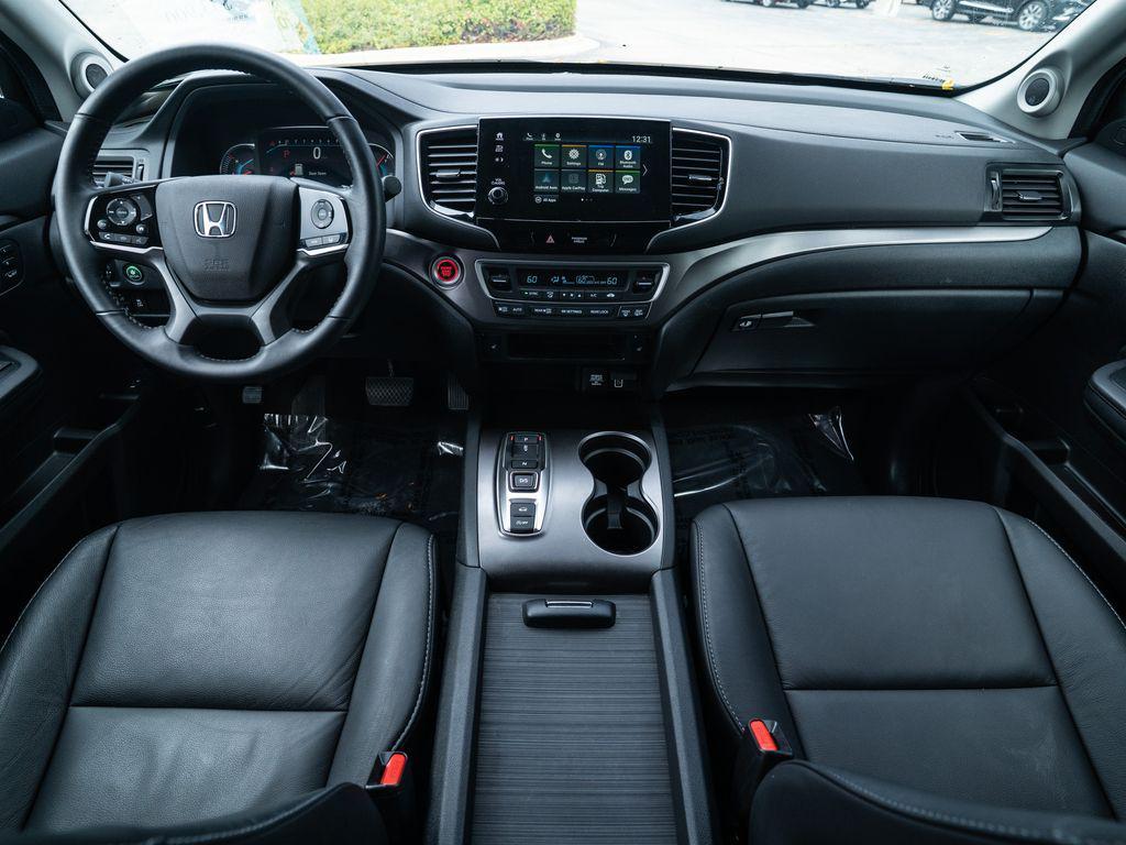 used 2022 Honda Pilot car, priced at $33,900