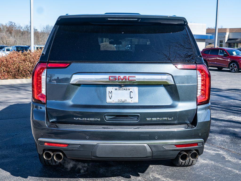 used 2021 GMC Yukon XL car, priced at $48,125