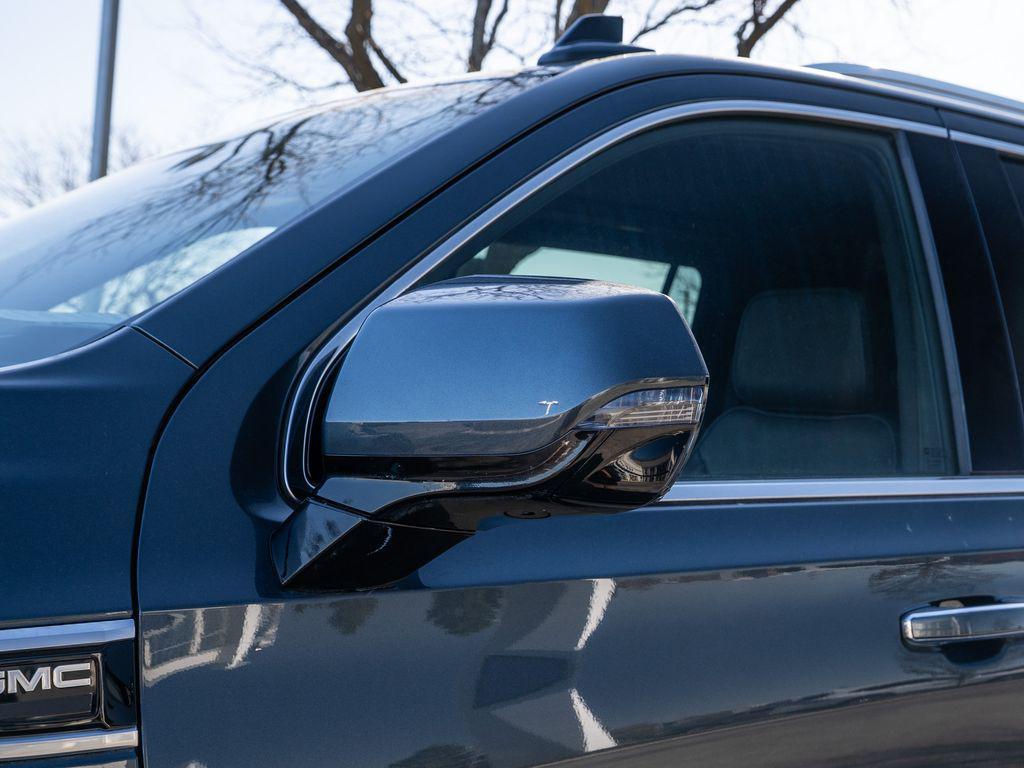 used 2021 GMC Yukon XL car, priced at $48,125