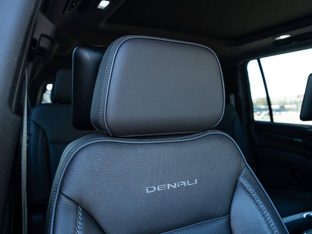 used 2021 GMC Yukon XL car, priced at $48,125