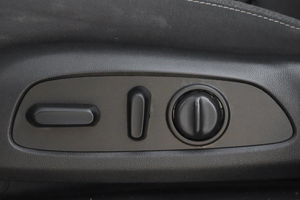 used 2022 Chevrolet Equinox car, priced at $19,995