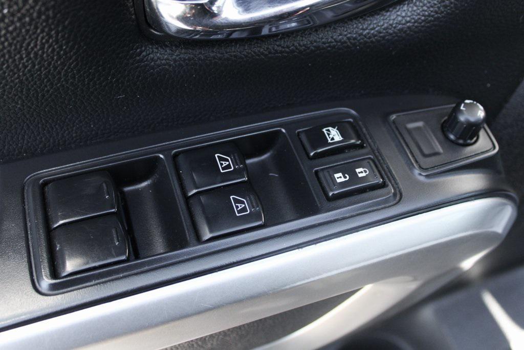 used 2022 Nissan Titan car, priced at $21,995